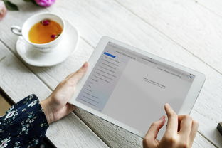 (特朗普关税2000亿清单)特朗普关税政策或将降低大宗商品价格，对全球经济产生影响。