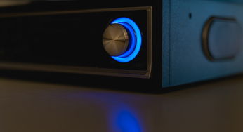 深度剖析：黑暗荒野2内置开关秒杀版全新体验，玩家如何利用要点技巧轻松击败强敌